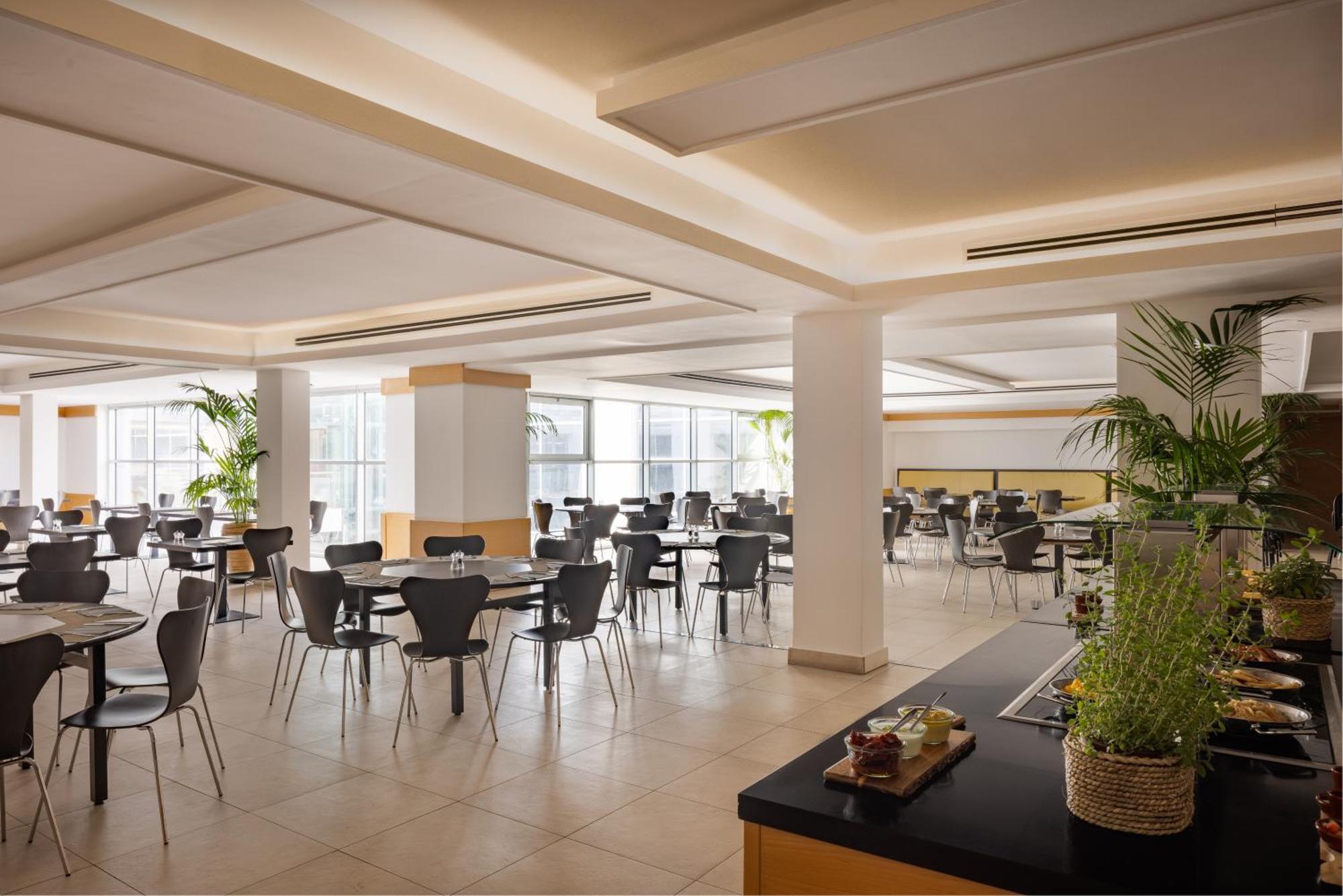 Hotel Barceló Aran Mantegna 4*