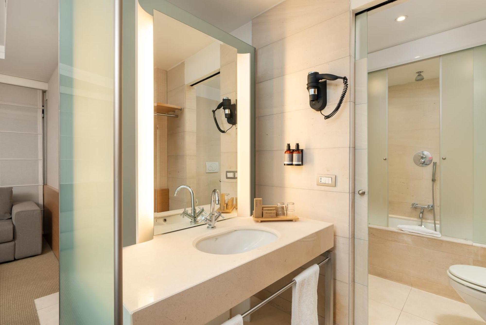 Barceló Aran Mantegna Hotel 4*